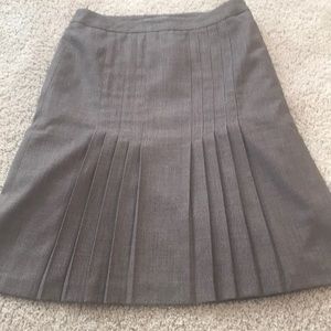 Ann Taylor Petites pleated skirt